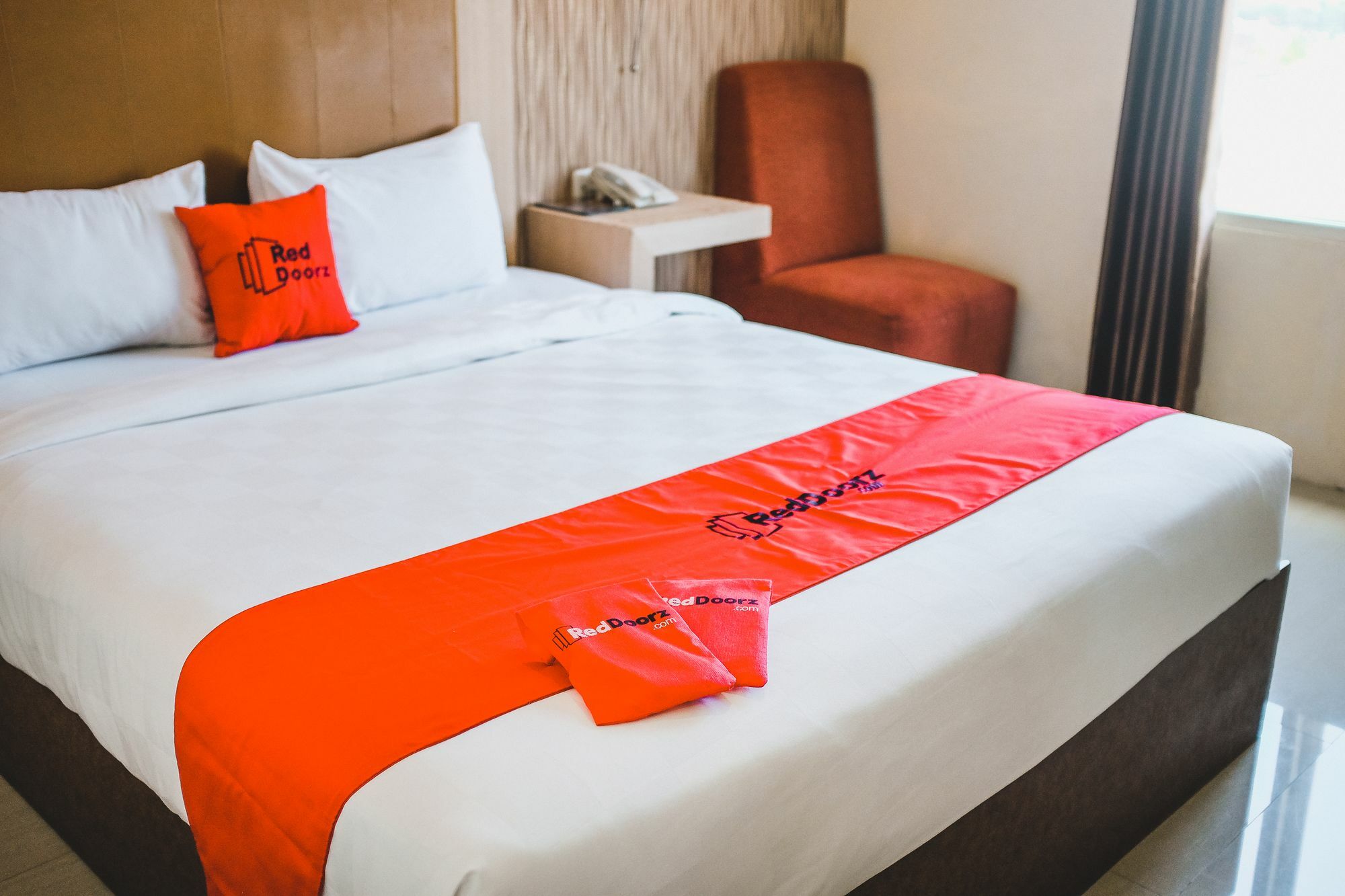 Reddoorz Plus Near Mall Panakukang Makassar Buitenkant foto